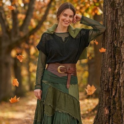 Čipkasta majica kratkih rukava s izvezenim V-izrezom | LACEVEE